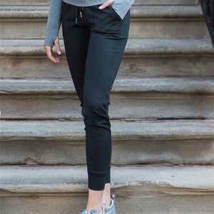 New Zyia Unwind Joggers